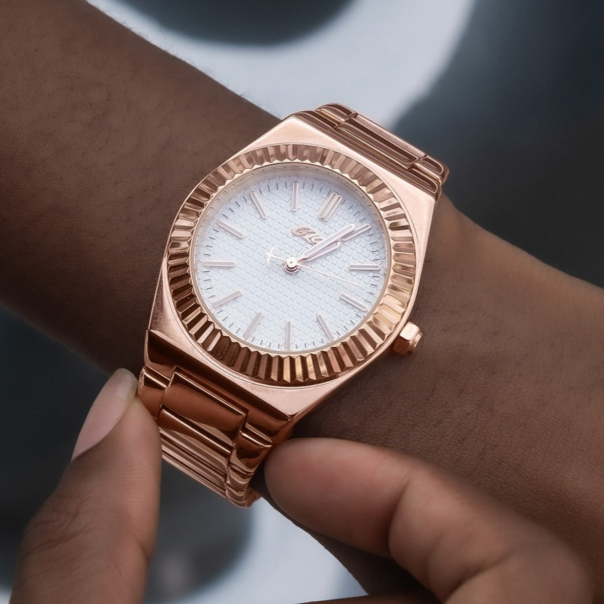 Fluted Bezel Alpha Era in Rose Gold