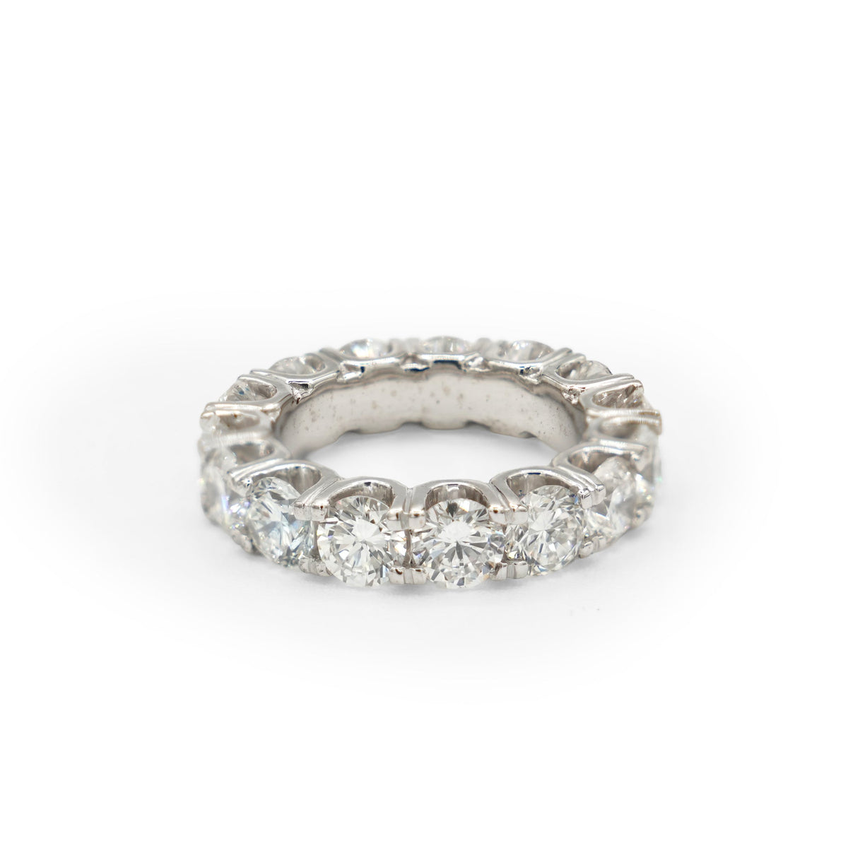 Lab Diamond Single Layer Eternity Band Ring in Solid White Gold