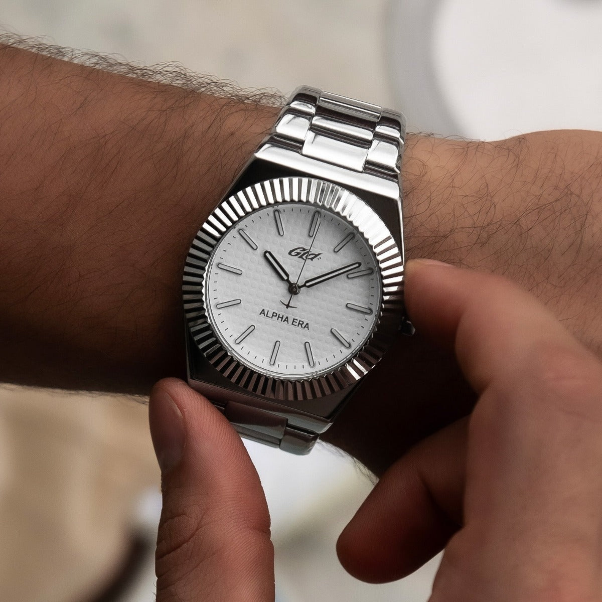 Fluted Bezel Alpha Era in White Gold