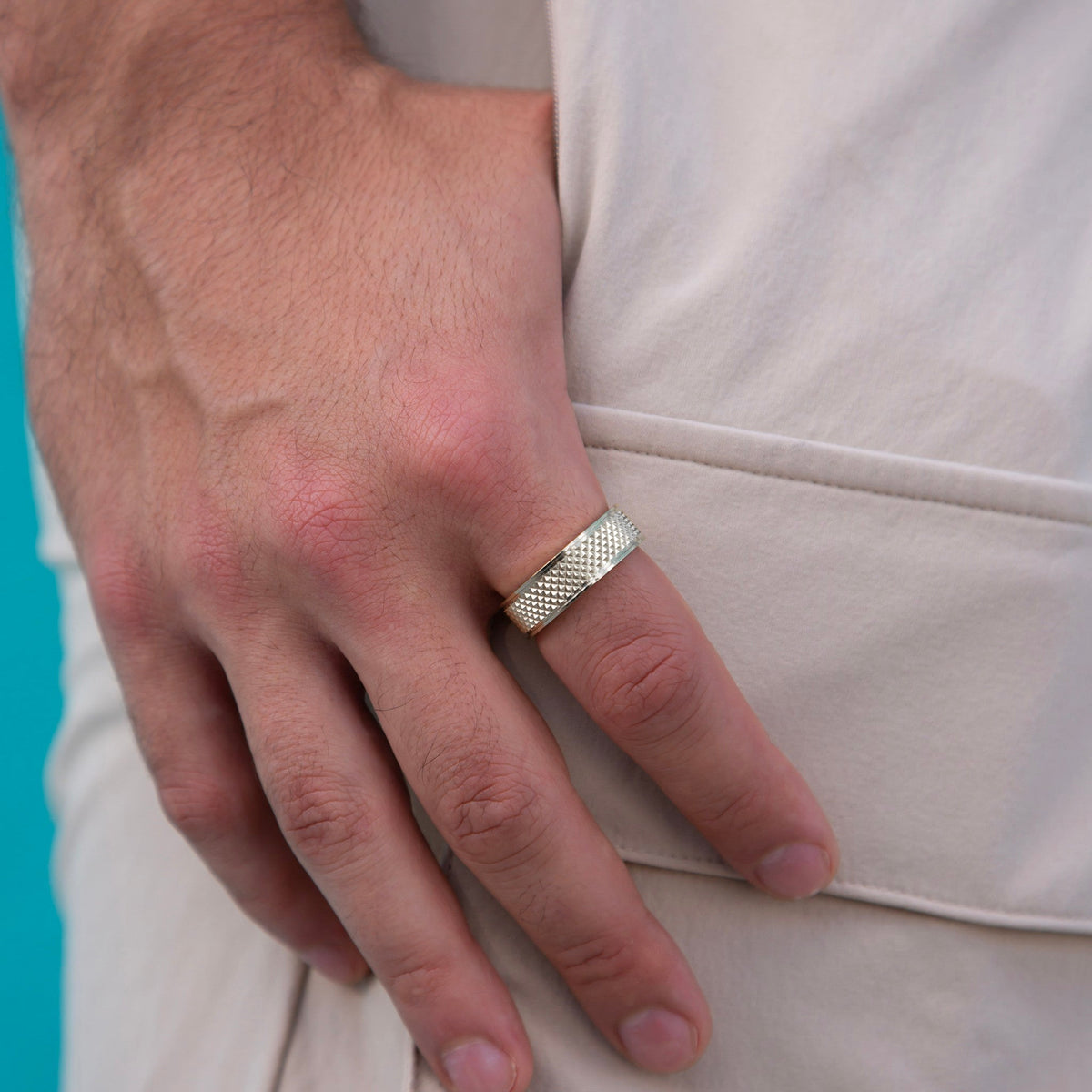 Grooved Spike Ring in White Gold