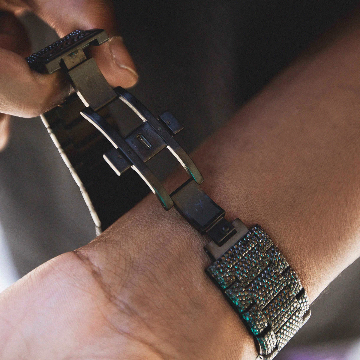 Iced Alpha Era Black - The GLD Shop