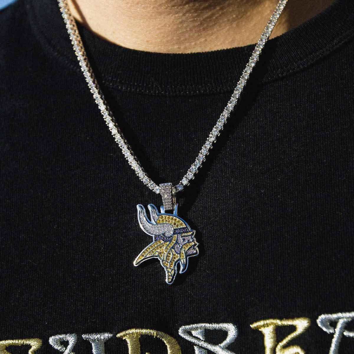 Minnesota Vikings Pendant - The GLD Shop