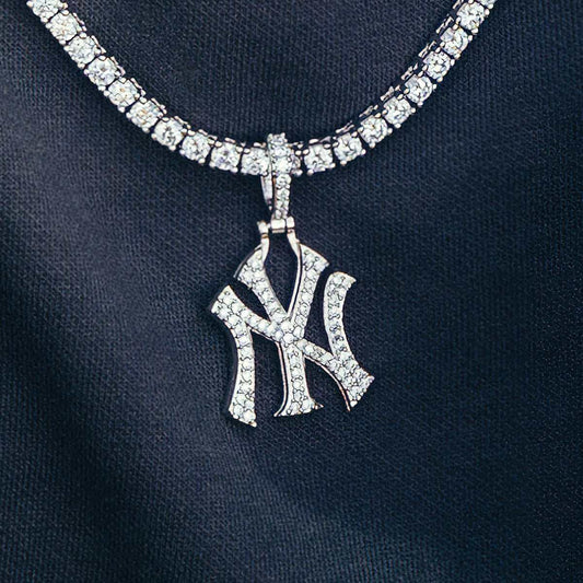 New York Yankees Micro Pendant in White Gold - The GLD Shop