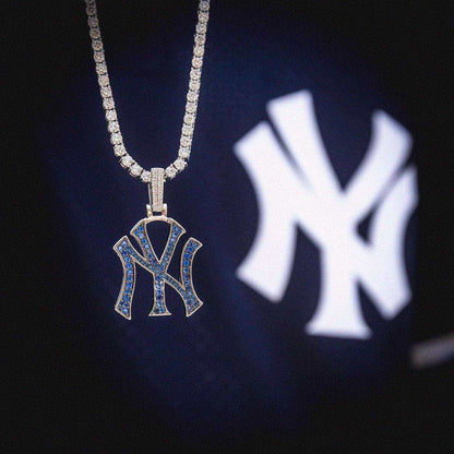NY Yankees Pendant in White Gold - The GLD Shop